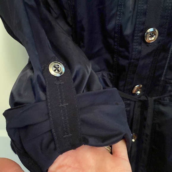 NWOT WHBM Navy Blue Button Up Button Cuff Button Hood Lightweight Rain Jacket - Picture 4 of 15